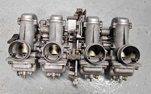 Suzuki gs1000 carbs - suzuki,
