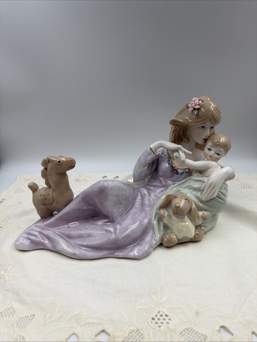 Attr nao lladro - attr., reclining