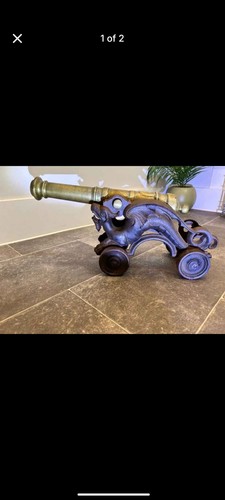 Brass cannon cast iron - brass,