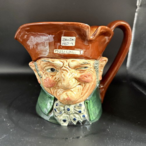 Royal doulton musical old - royal,