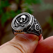 Gothic Pirate Skull Ring for