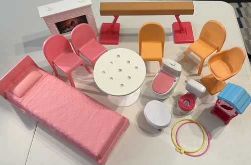 Dolls house accessory - dolls,