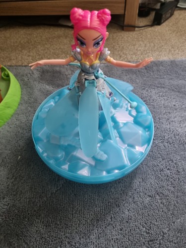 Hatchinals flying fairy toy - flying,