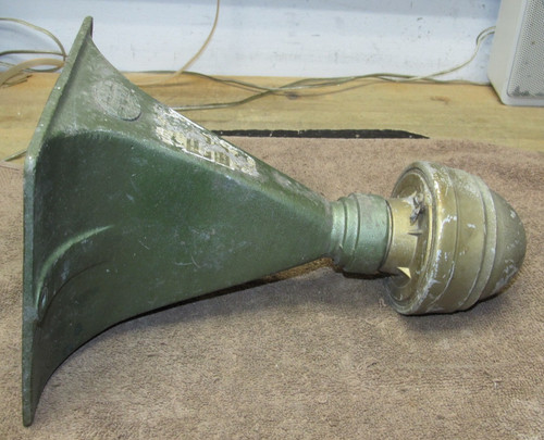 Vintage university 4409 horn - vintage,