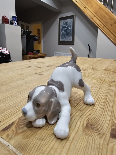 Lladro beagle puppy 1070 - lladro,
