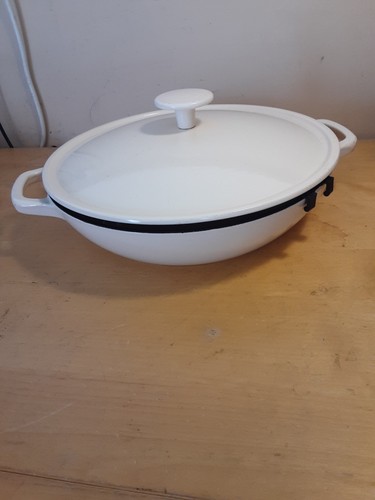 Shallow cast iron - 2.3l,