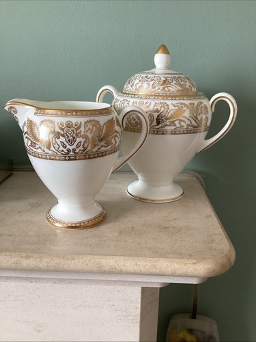 Wedgwood gold florentine milk - florentine,