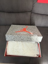 Size 10 - Air Jordan 4 Retro