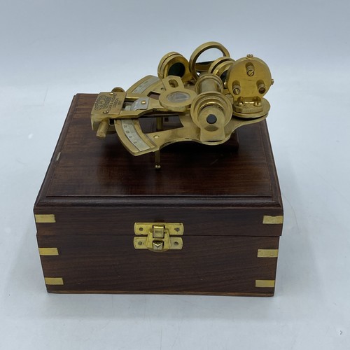 Kelvin hughes brass maritime - kelvin,