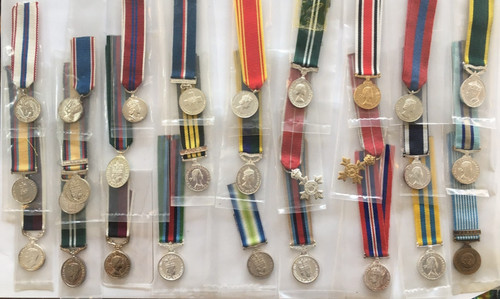 Assorted miniature british - 27,