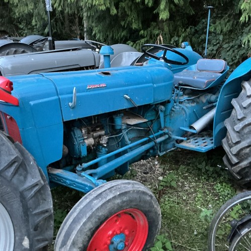 Fordson super dexta tractor - fordson,