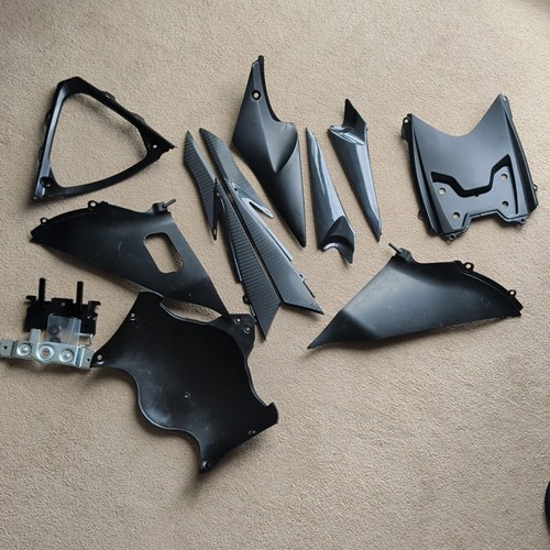 Susuki gsxr750 body work - gsxr750,