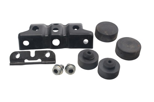 Fuel tank mounting bracket