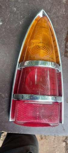 Austin cambridge rear light - austin,