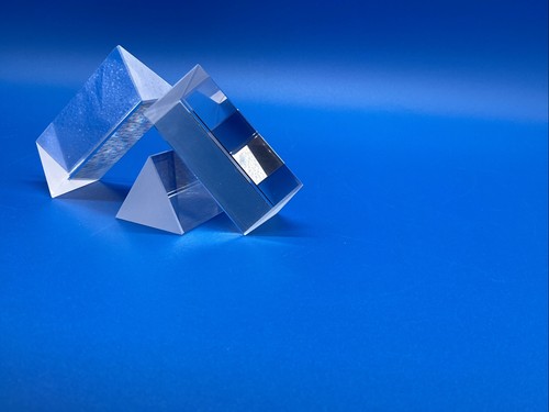 Clear glass triangular - clear,