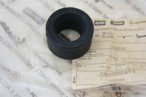 Crankcase silent block - , engine