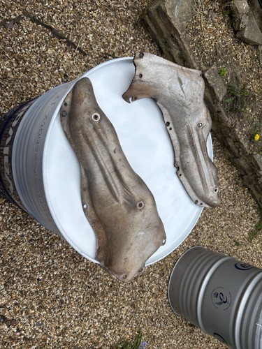 Rover exhaust manifold - rover, v8