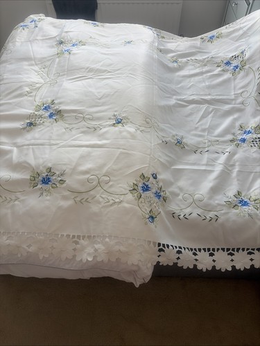 Large vintage tablecloth - large,