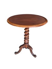 Early Victorian Mahogany Small Circular Side Lamp Table With Twisted Pedestal