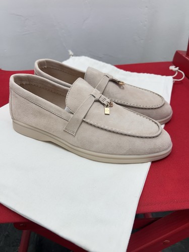 Loro piana summer charm walk - charm,