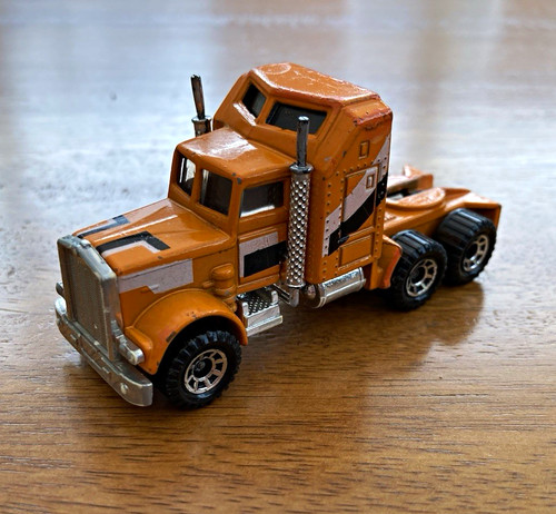 Matchbox kenworth aerodyne - matchbox,