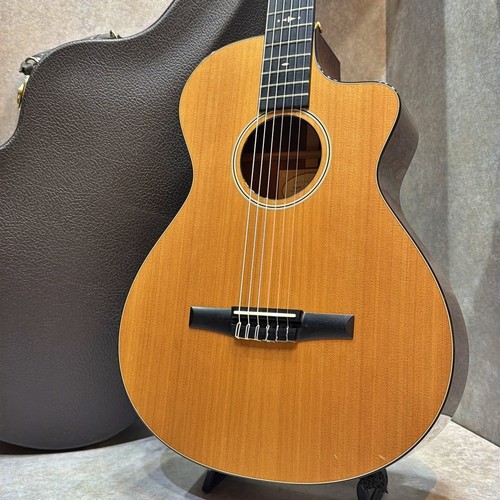 Taylor 512ce used - 16,