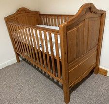 Mamas & Papas Ursula Cot/bed +