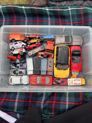 Matchbox diecast vehicle - 1:64,