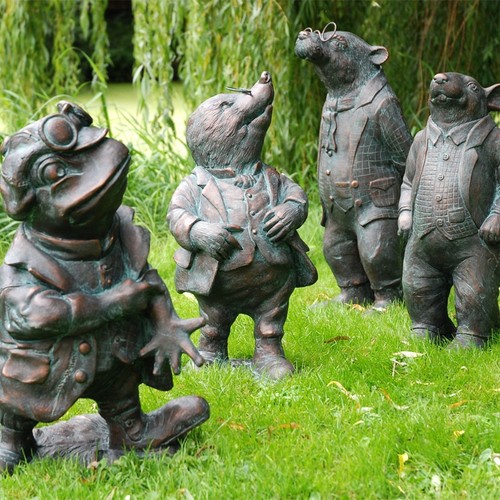 Riverbank garden ornaments - , /