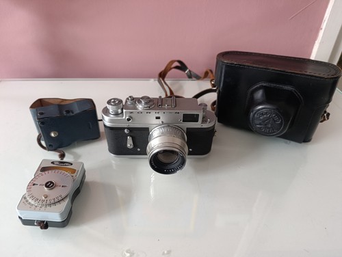 Zorki 35mm rangefinder - 4,