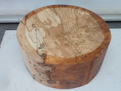 Deep spalted beech bowl - spalted,