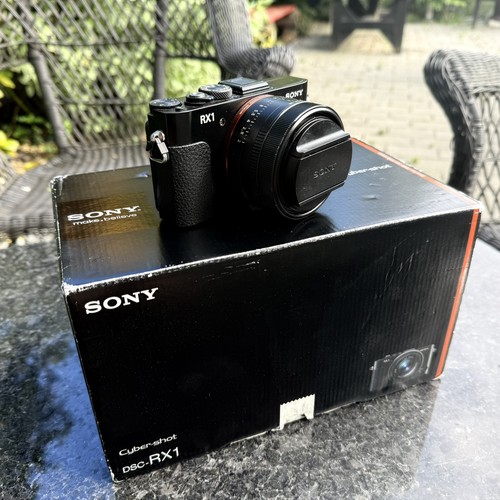 Sony dsc rx1 3mp - full, frame