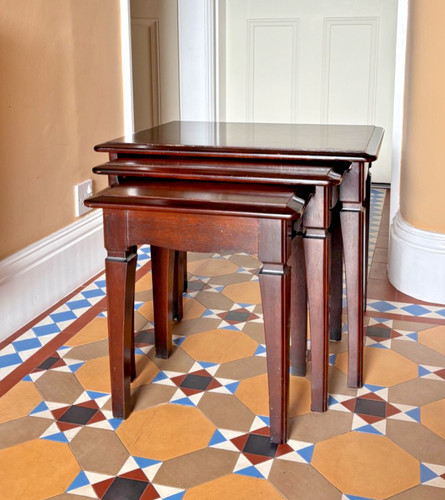Stag minstrel nest tables - stag,
