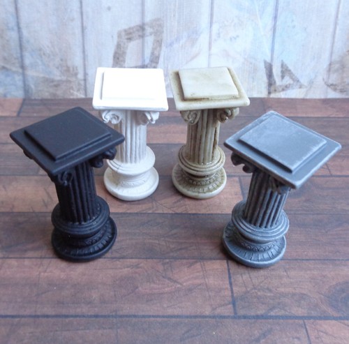 Dolls house miniature x2 - dolls, x1/x2