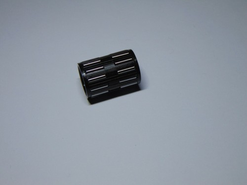 Clutch sprocket needle bearing - needle,