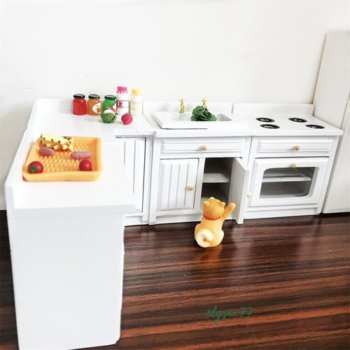 4pc scale dollhouse - 1/12,