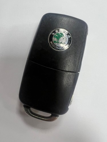 Genuine skoda button - skoda,