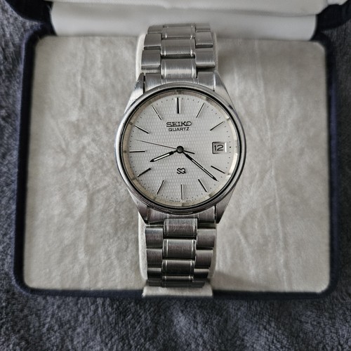 Vintage seiko silver watch - qs,