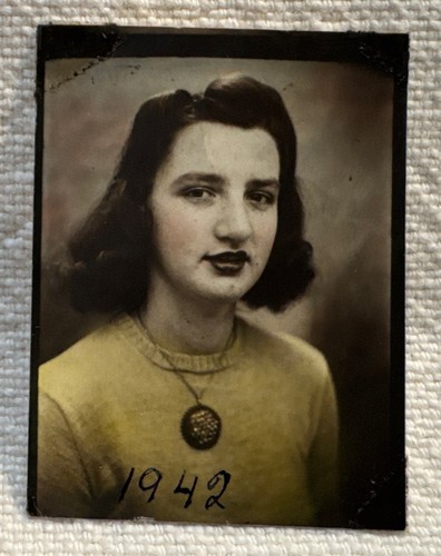Vtg hand tinted photo - hand, booth