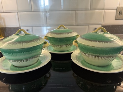 Art deco twin handled - 3, lidded