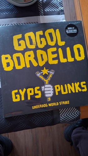 Gogol bordello gypsy punks - gogol,