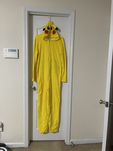 Official pokémon pikachu - pokémon,