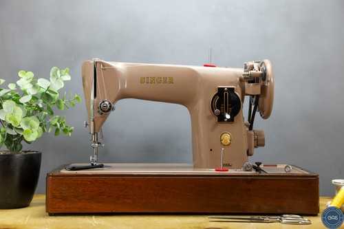 Superb 1956 vintage singer - 1956,