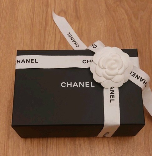 Chanel small gift - gift, storage