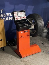 BALCO Wheel Balancing Machine