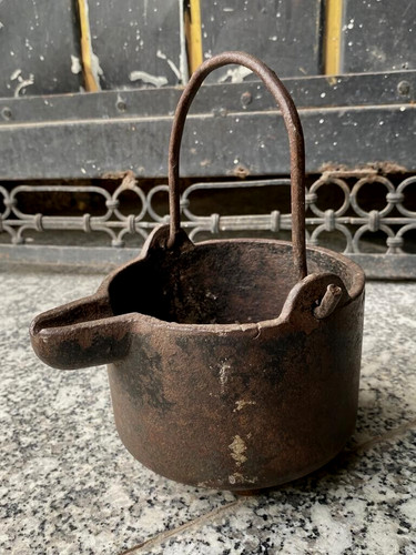 Old vintage rare cauldron - cauldron, cast