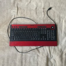 Saitek QWERTY Multimedia USB keyboard, Ergonomic Slimeline,  Built in Wrist rest