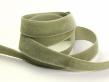 Berisfords Velvet Ribbon Mini