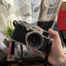 Fujifilm X100F Digital Camera
