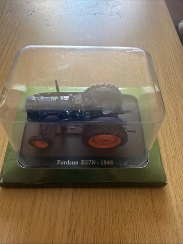 Universal hobbies fordson e27n - fordson,